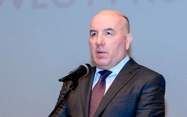 elman-rustemov-merkezi-bankin-idare-heyetinin-uzvluyunden-azad-edilib-yenilenib